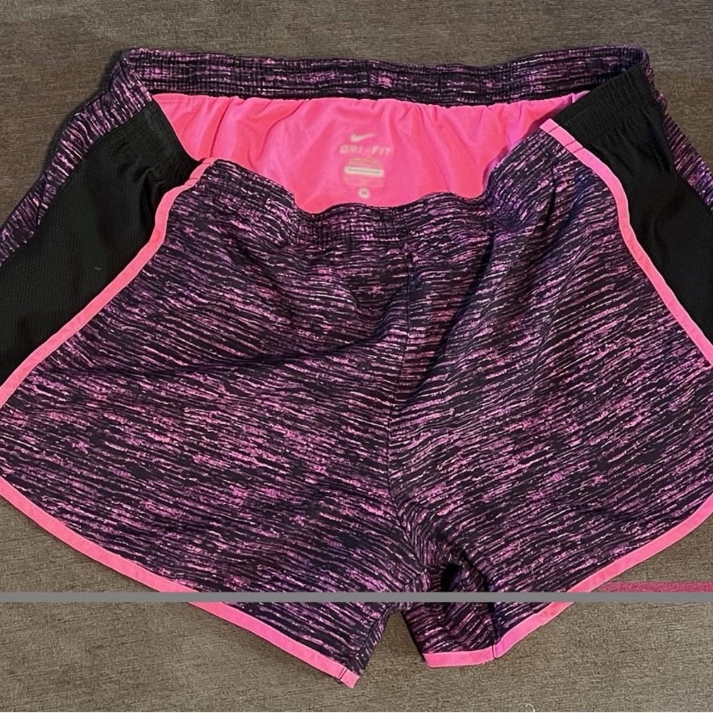 Nike Women's Athletic Shorts in Pink and Black Pattern